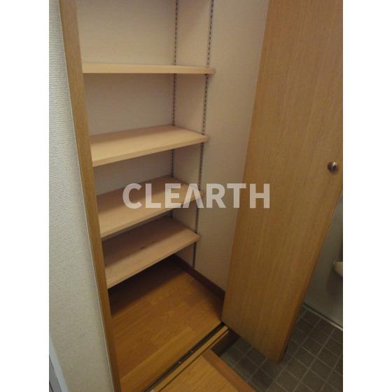 玄関　玄関収納