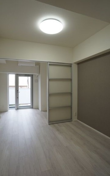 居室・リビング　☆明るい居室☆