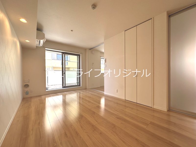 居室・リビング　12.9帖のLDKです。