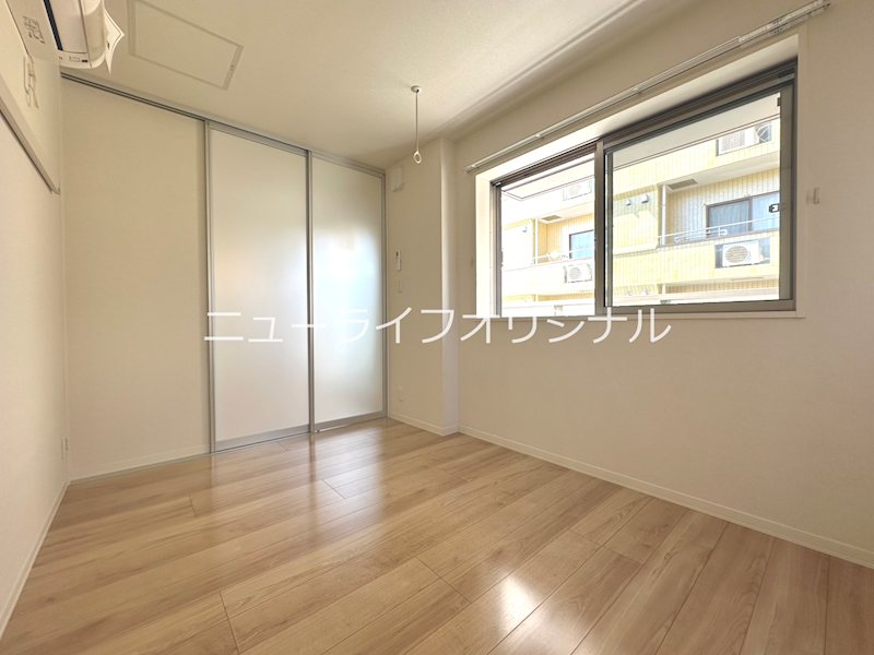 その他部屋・スペース　5.5帖の洋室です。