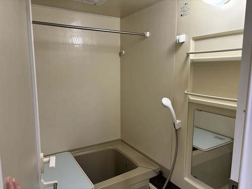 バス・シャワールーム　浴室