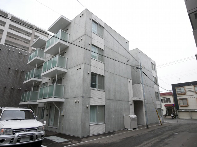 建物外観　☆地下鉄東西線【東札幌駅】まで徒歩4分！