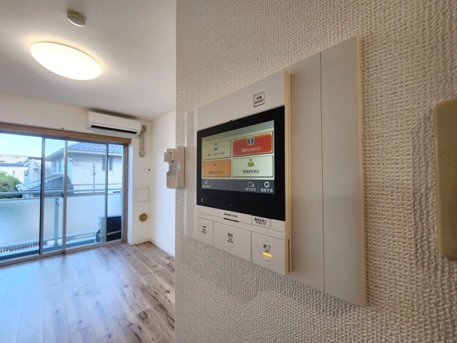 セキュリティ　モニター付インターホン　同物件内参考画像