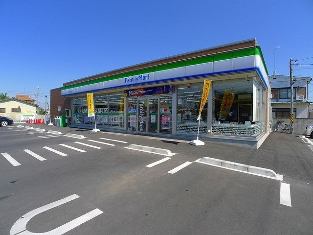 コンビニ　ファミリーマート太田藤阿久町店（コンビニ）まで700m