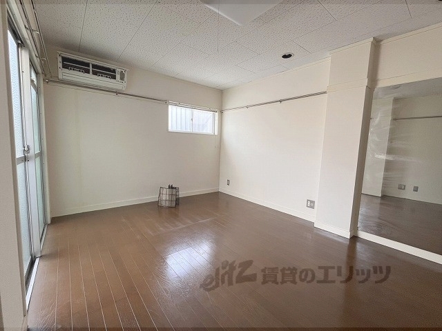 居室・リビング　洋室