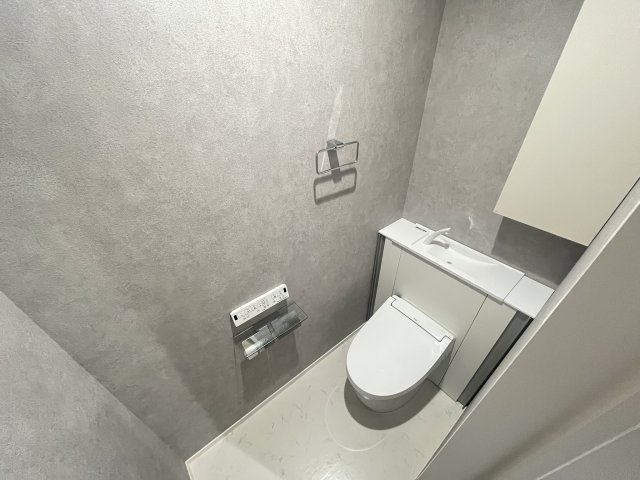 トイレ　落ち着いたトイレです
