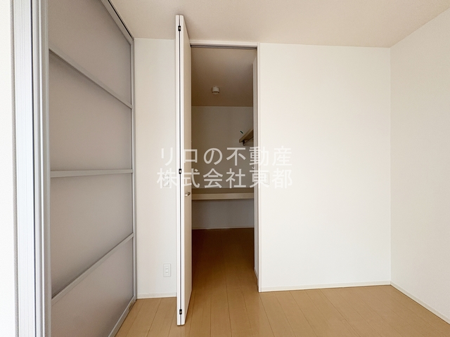 収納　奥行のあるウォークインクローゼットならお荷物多い方でも安心☆