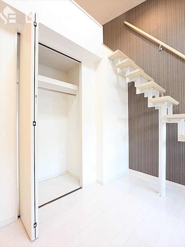 収納　クローゼット