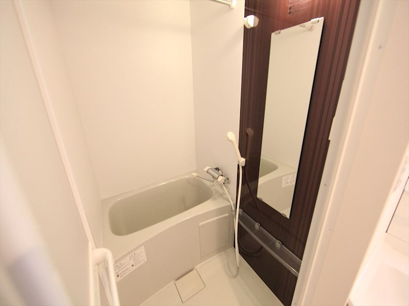 バス・シャワールーム　浴室暖房乾燥機能付バス