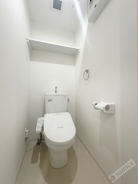 トイレ　温水洗浄便座付き♪♪