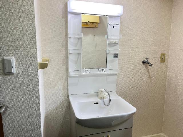 洗面設備　洗髪洗面化粧台