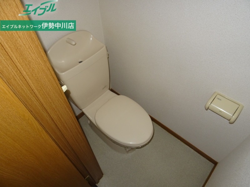 トイレ　同型参考写真