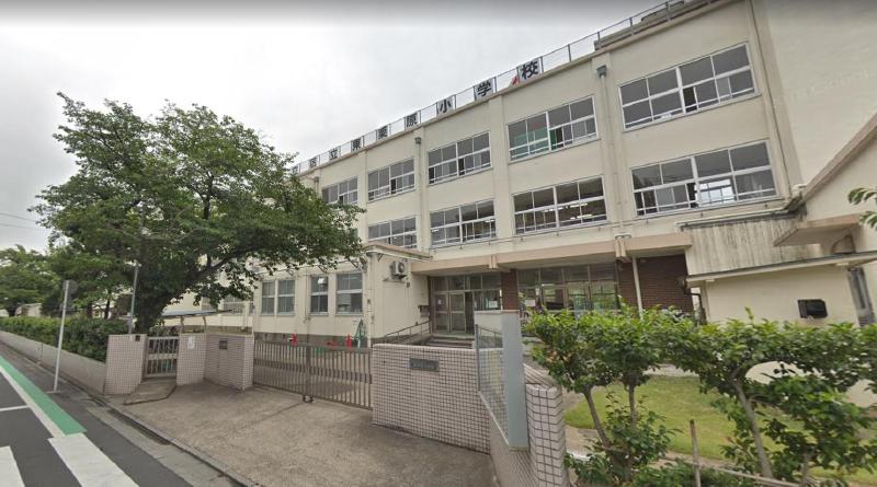 小学校　栗原小学校（小学校）まで439m