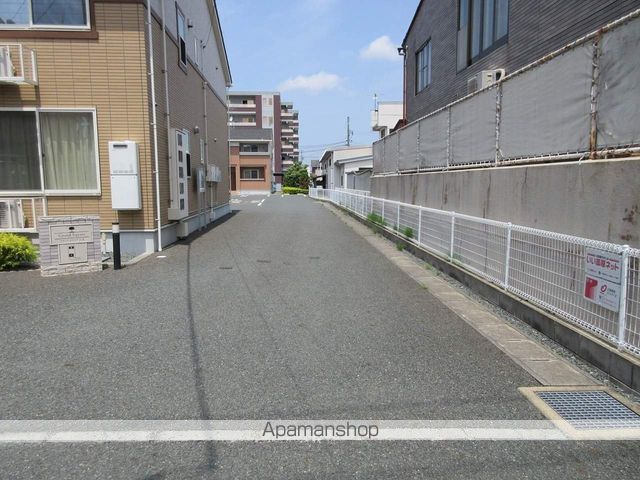 その他　周辺道路（その他）まで0m