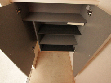 玄関　シューズボックス付いてます