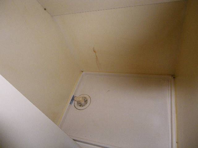 バルコニー　洗濯機置場