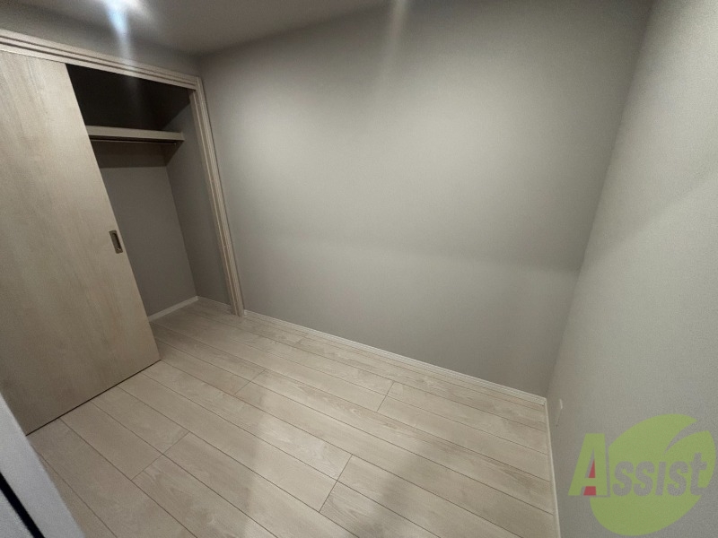 その他部屋・スペース　寝室になりそうな洋室です。シンプルで落ち着きますね。