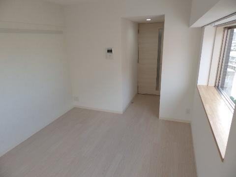 居室・リビング　室内