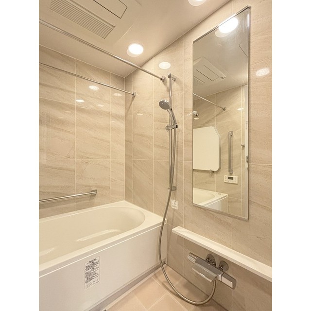 バス・シャワールーム　※写真は同タイプ住戸です。