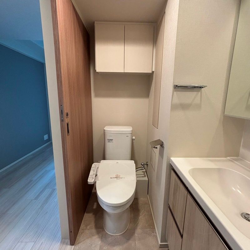 トイレ　トイレ