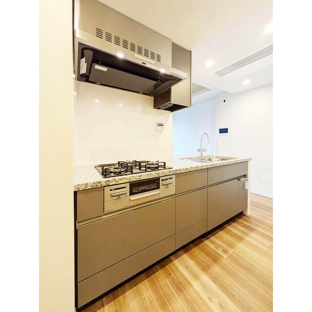 キッチン　コンパクトなキッチンで掃除もラクラク