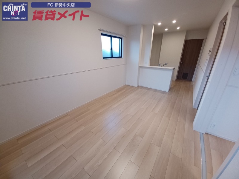 居室・リビング　同型参考写真