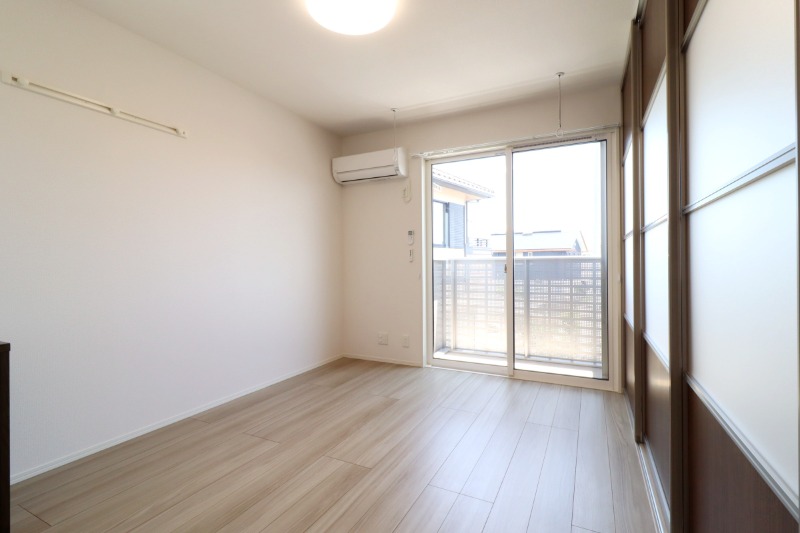 居室・リビング　図面と現状に相違がある場合には現状を優先