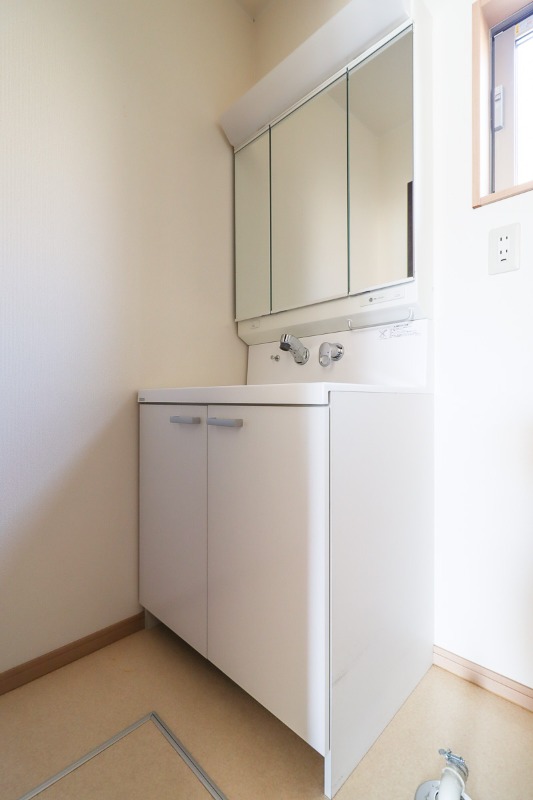 洗面設備　図面と現状に相違がある場合には現状を優先