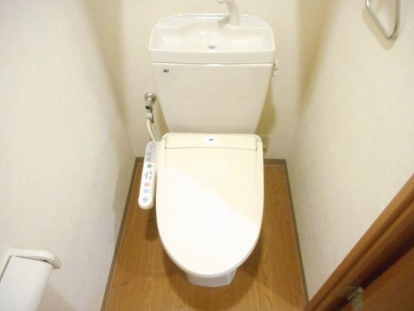 トイレ　ウォシュレット付き！
