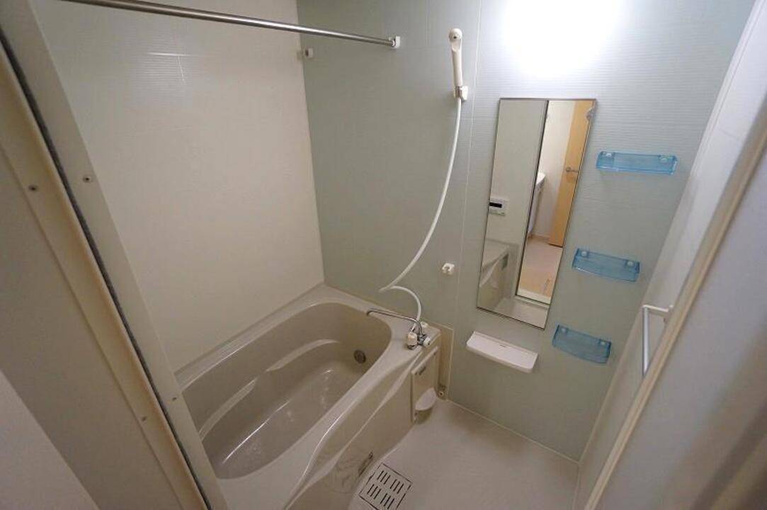 バス・シャワールーム　浴室