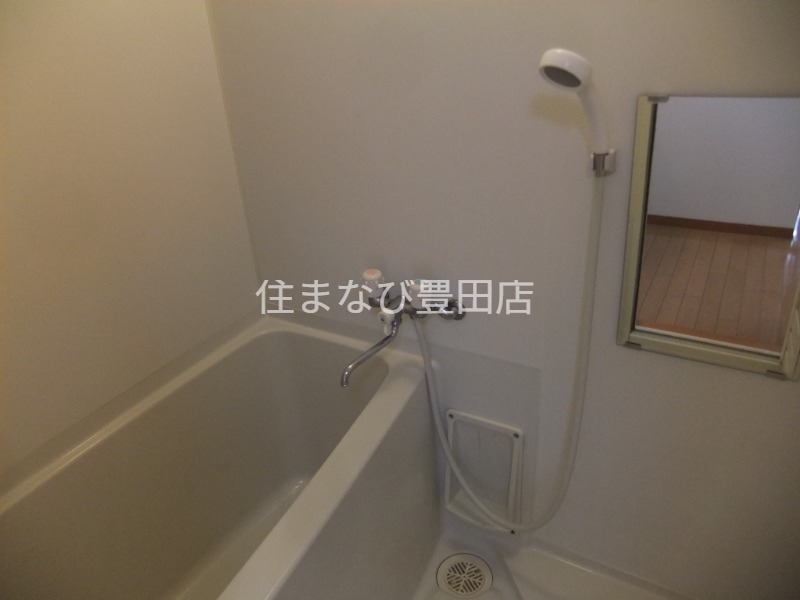 バス・シャワールーム　同型別部屋写真
