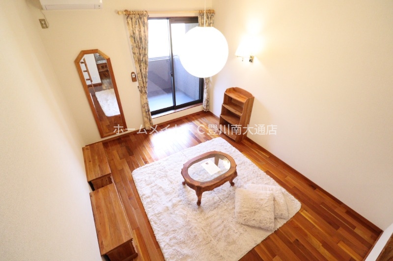 居室・リビング　同型別部屋写真