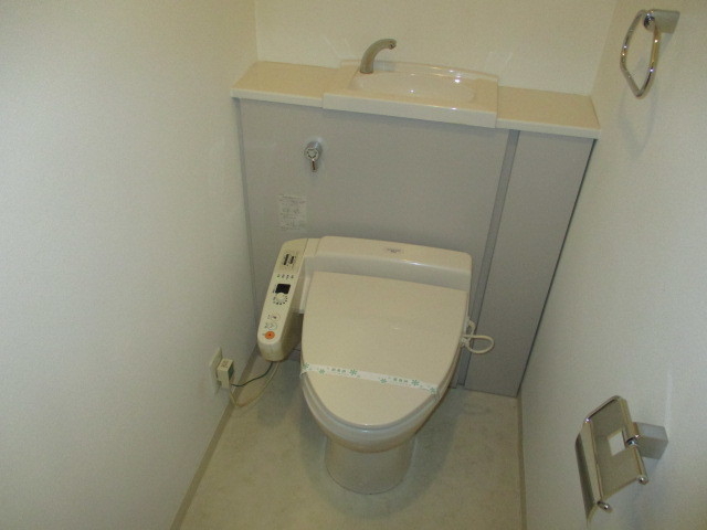トイレ　快適に使用できる、清潔感にこだわったトイレです。