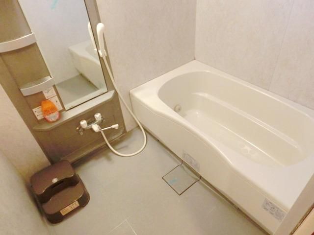 バス・シャワールーム　バスルーム