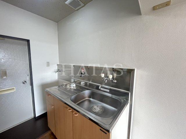 キッチン　同物件別部屋です