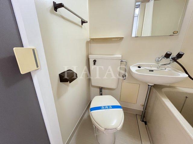 トイレ　同物件別部屋です