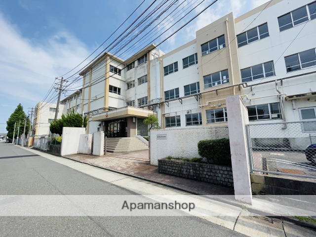 中学校　港北中学校（中学校）まで513m