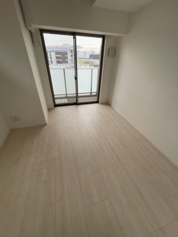 居室・リビング　南東向きのお部屋です