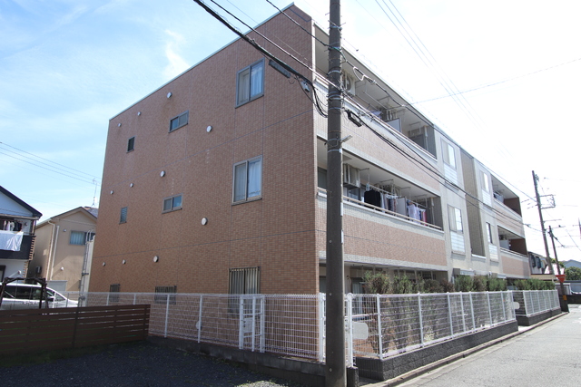 建物外観　２０２４年１０月　建物大規模修繕済です♪