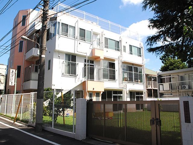 幼稚園・保育園　雑司ヶ谷幼稚園（幼稚園・保育園）まで748m