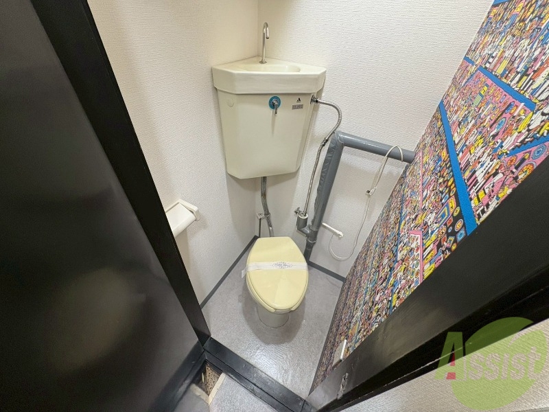 トイレ　こちらはトイレです。清潔感があり、安心して使用できます。