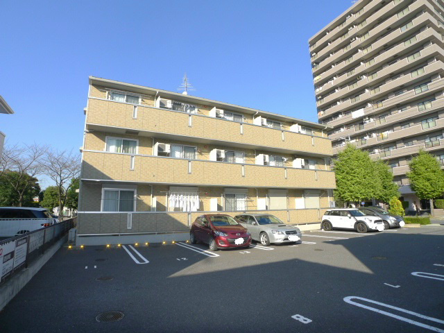 建物外観　パークハイムのご紹介は住まいの窓口　アソシエにお任せ下さい。