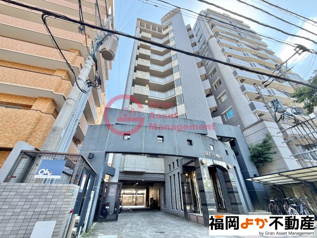 建物外観　外観は落ち着いています