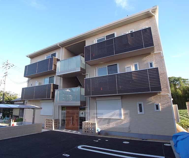建物外観　積水ハウスのシャーメゾン