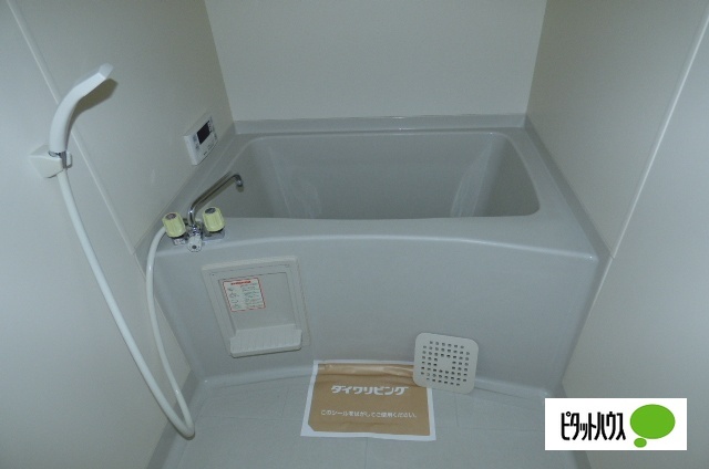 バス・シャワールーム　他のお部屋のお写真です