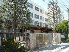 中学校　大田区立大森第六中学校（中学校）まで785m