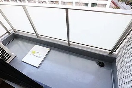 バルコニー　開放的で明るい空間を演出してくれるバルコニーです