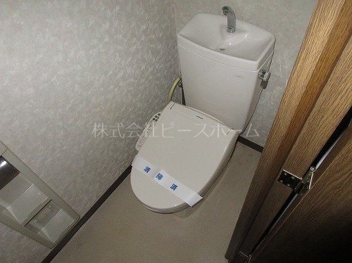 トイレ　※別号室参考写真