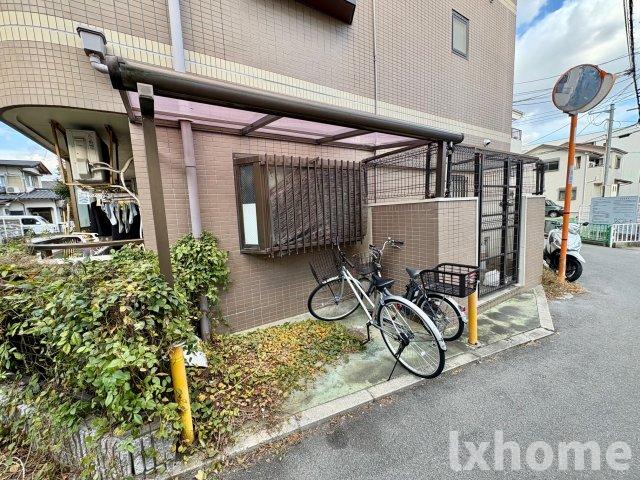駐車場　駐車場完備です
