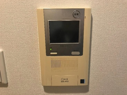 セキュリティ　TVモニター付きインターホン